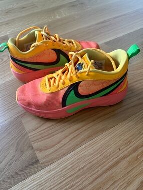 Nike Giannis Freak 6 | Size 4